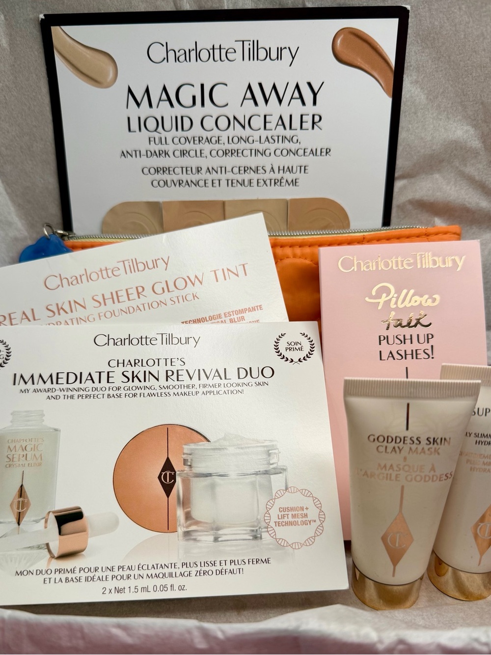 Charlotte Tilbury Beauty & Skincare Discovery Set + Bag